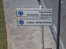 Els aeroports valencians, en espanyol