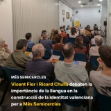 Vicent Flor i Ricard Chulià debaten la importància de la llengua en la construcció de la identitat valenciana per a Més Semicercles