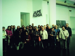 Voluntaris lingüístics a l'exposició de Jaume Plensa